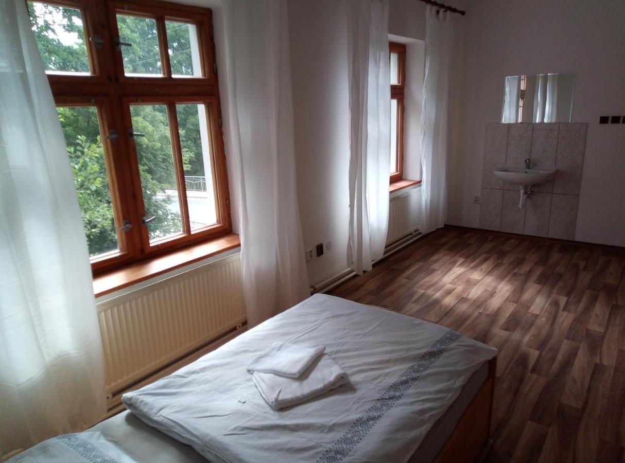 Penzion U Nahonu Mesto Touskov Luaran gambar