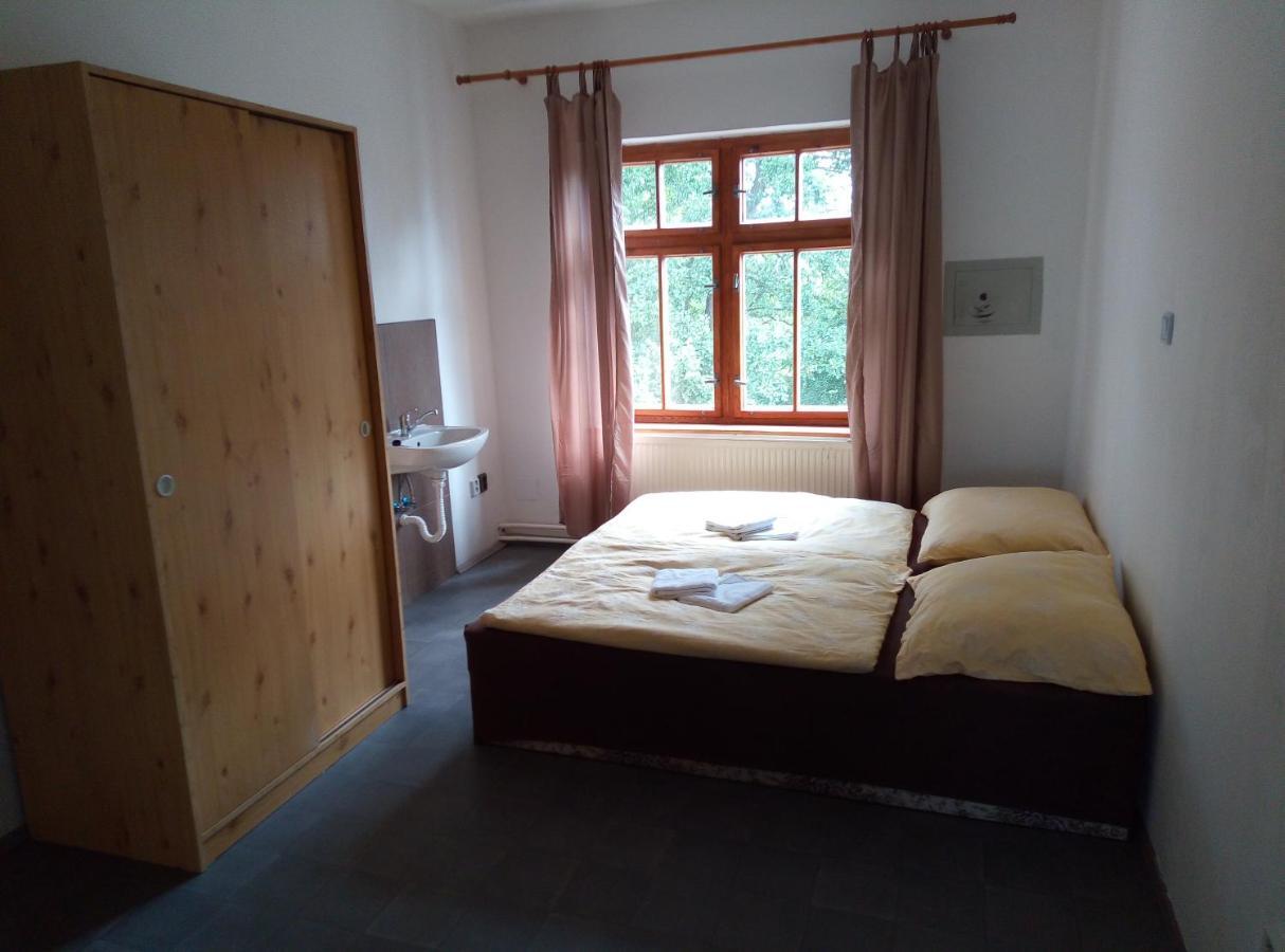 Penzion U Nahonu Mesto Touskov Luaran gambar