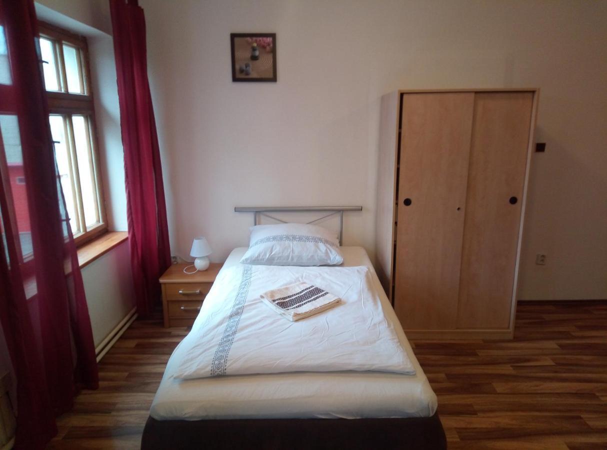 Penzion U Nahonu Mesto Touskov Luaran gambar